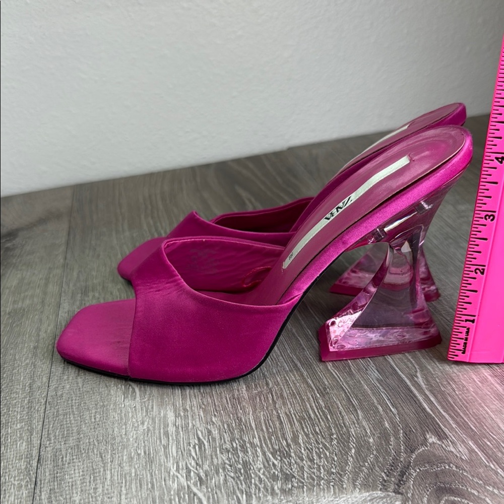 Zara Pink High Heeled Mules with Sculptural Design - Picture 3 of 6